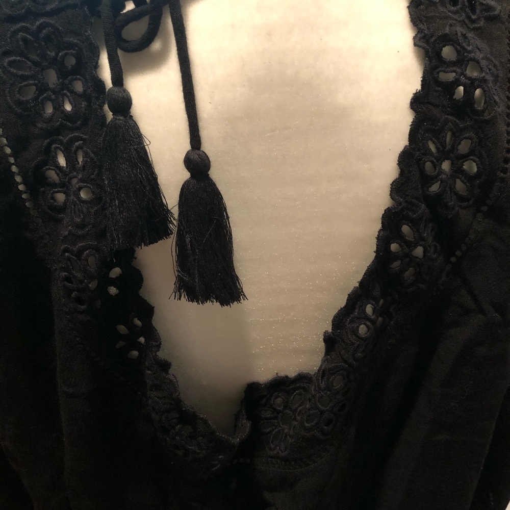 🌻 4/$25 - Black Kimono Eyelet Faux Wrap Dress - Picture 5 of 5